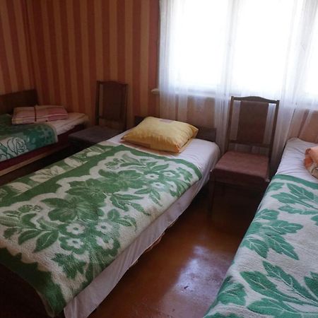 Pilskalnu Hostelis Kuldīga Esterno foto