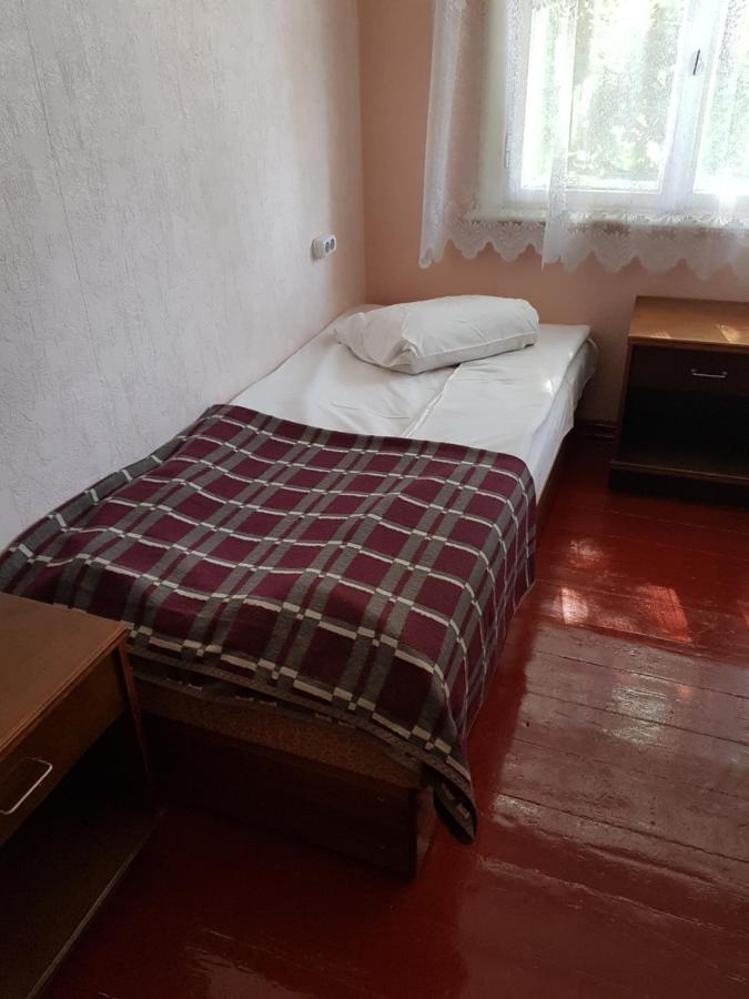 Pilskalnu Hostelis Kuldīga Esterno foto