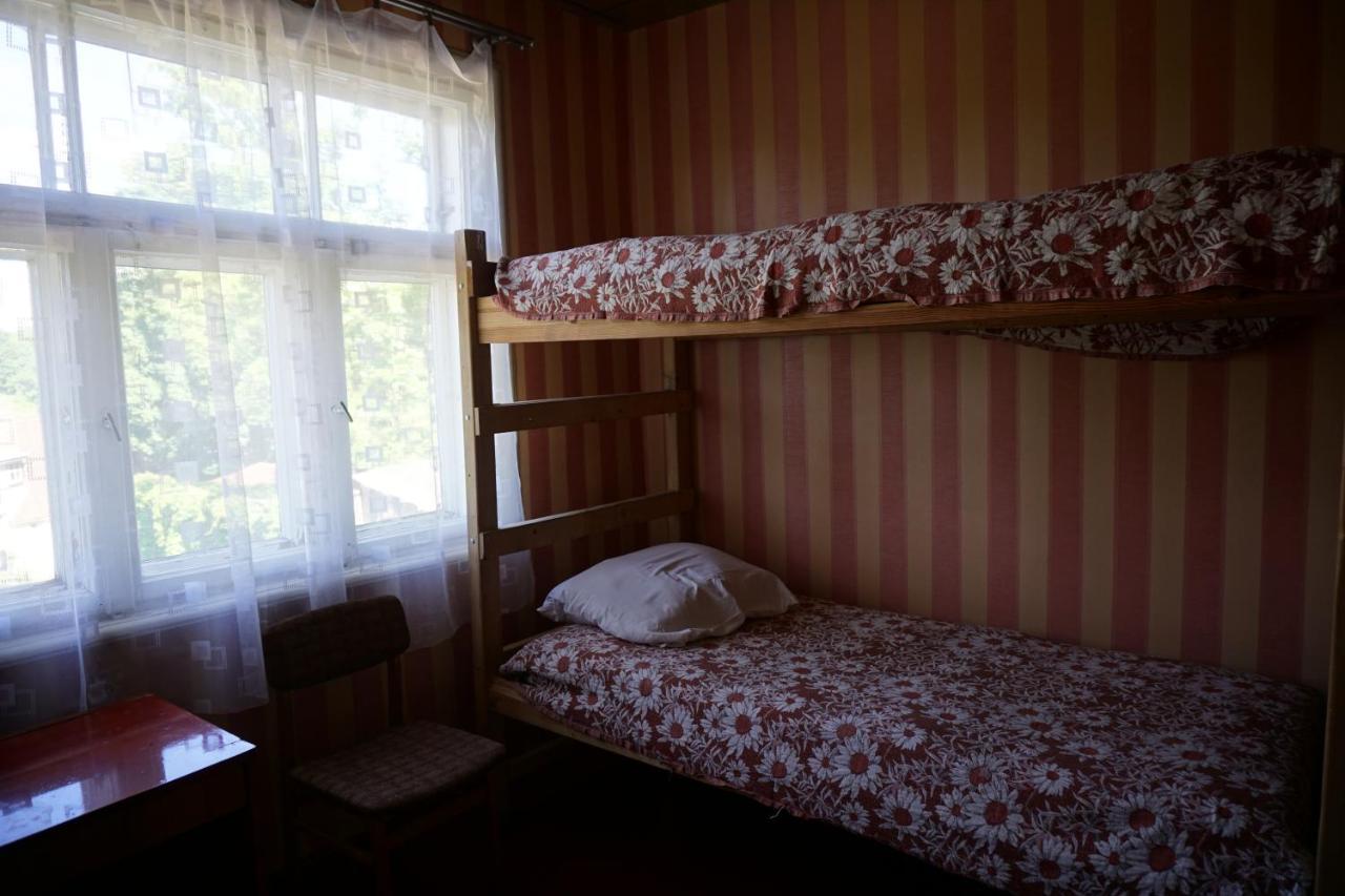 Pilskalnu Hostelis Kuldīga Esterno foto