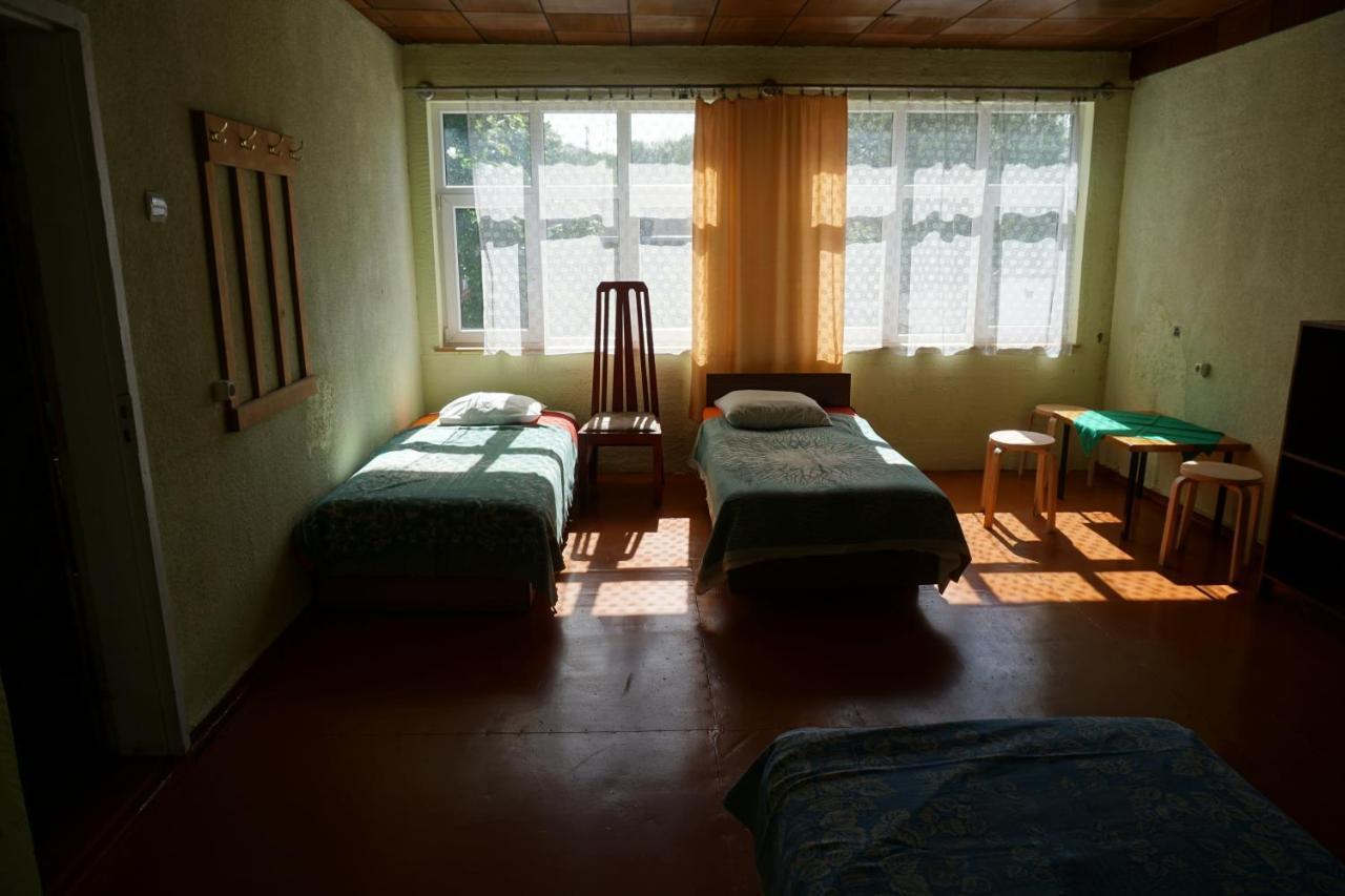 Pilskalnu Hostelis Kuldīga Esterno foto